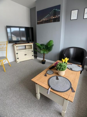 Elmsgate Apartment by Southwest Rooms - Free Parking & Netflix